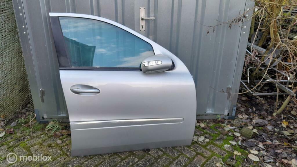 Portier rechts voor Mercedes M-klasse W164 ('05-'11), Gebruikt, Deur, Mercedes-Benz, Ophalen of Verzenden