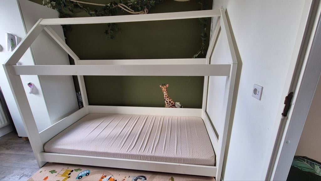 Wehkamp Amy kinderbed 90x200 – huisjesbed, Kinderen en Baby's, 85 tot 100 cm, Gebruikt, 180 cm of meer, Ophalen