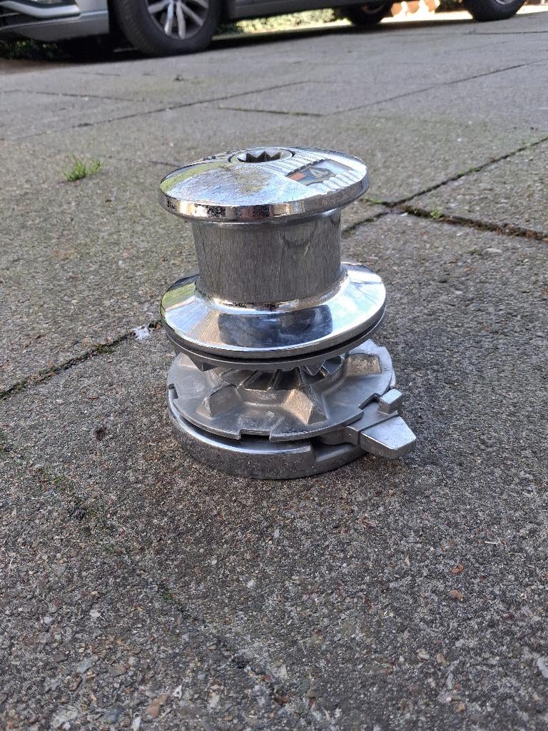 Ankerlier en ketting, Watersport en Boten, Bootonderdelen, Ophalen, Zo goed als nieuw, Ankeren en Afmeren, Zeilboot of Motorboot