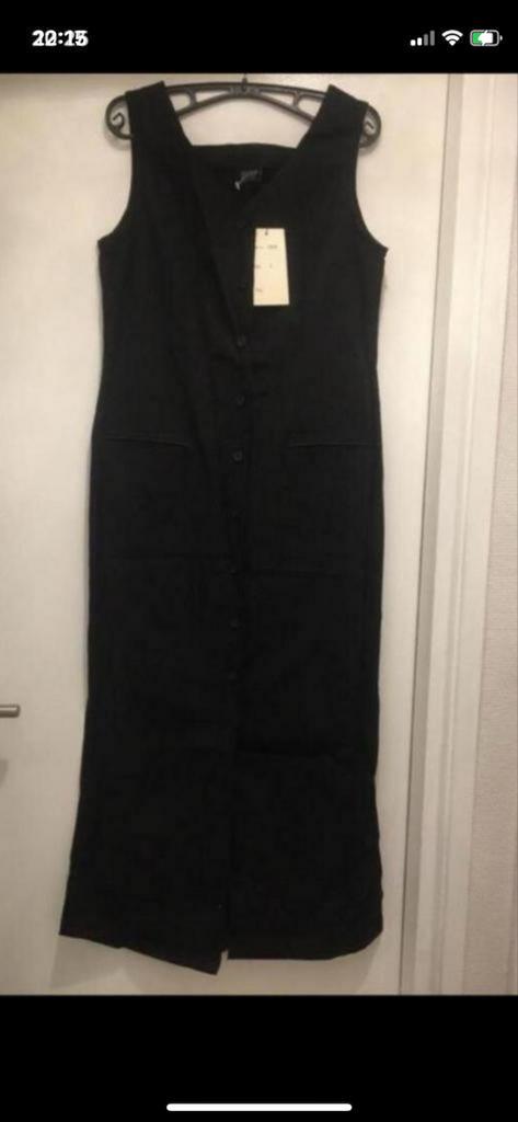 Zwarte mouwloze jurk met knopen - InTown Simplicity, Ophalen, Zwart, Nieuw, Maat 36 (S)