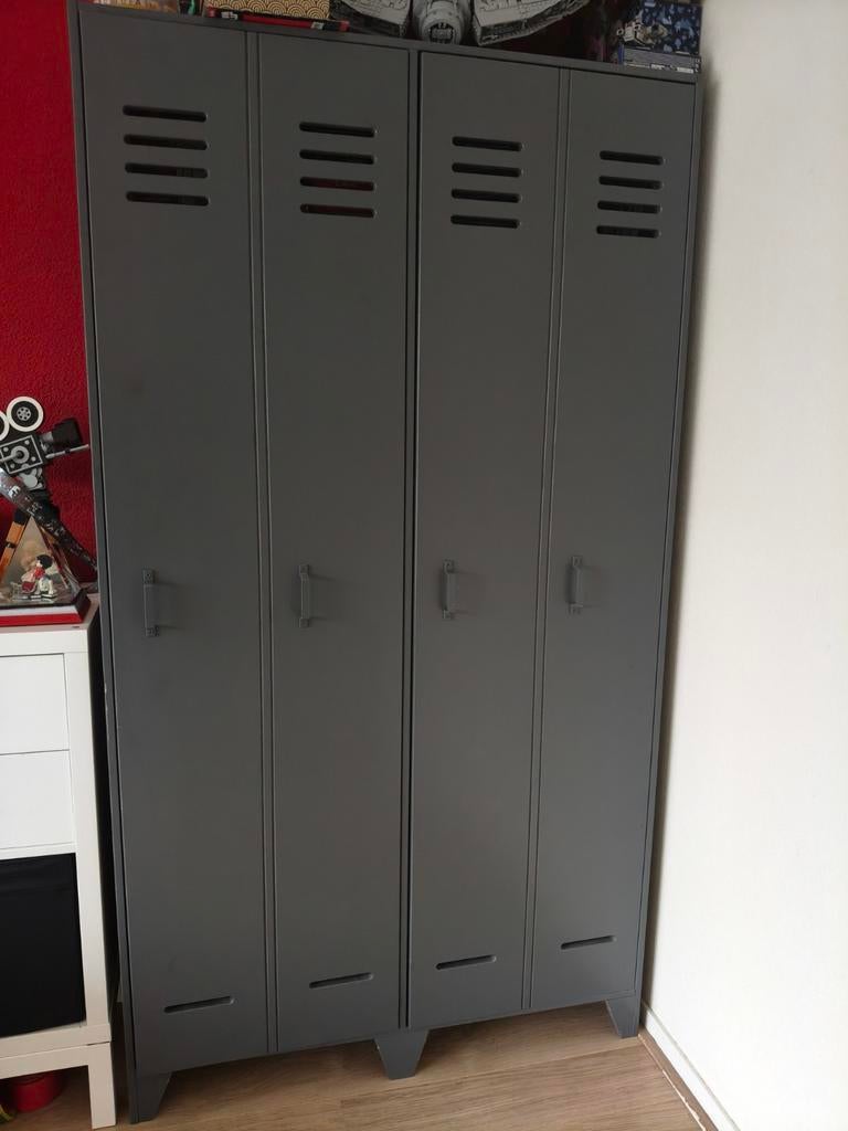 WOOOD kast Stijn, Ophalen, Gebruikt