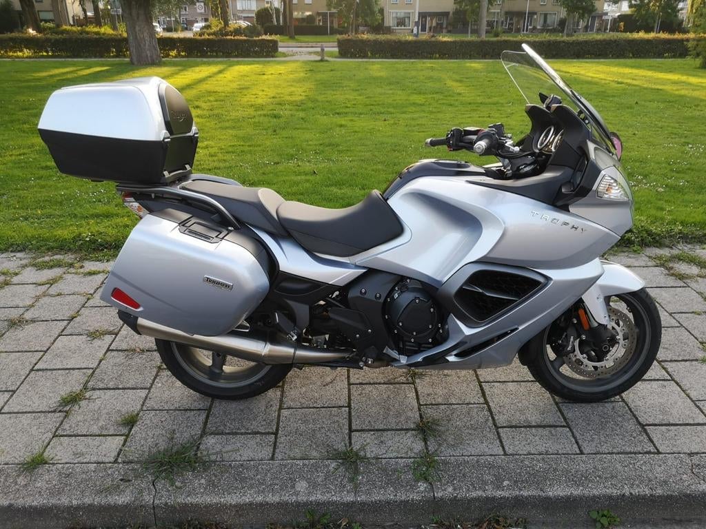 Triumph Trophy 1215, Motoren, 1215 cc, Cruise Control, 3 cilinders, Particulier