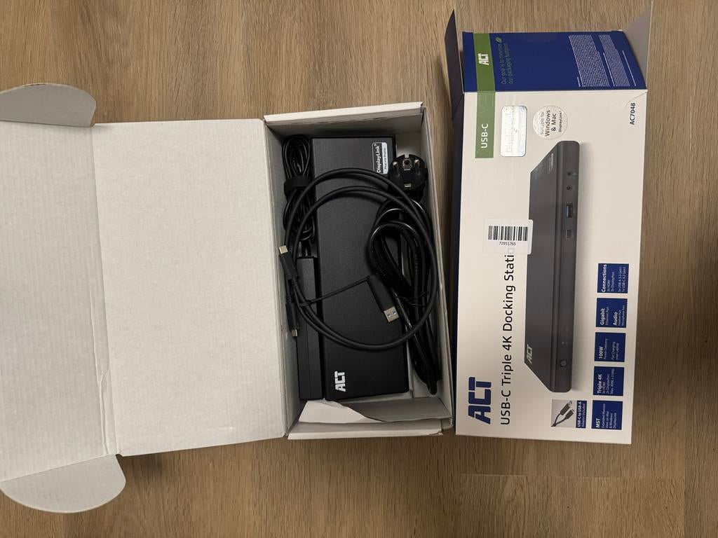 ACT USB-C Triple 4K Docking Station AC7048, Computers en Software, Dockingstations, Ophalen, Zo goed als nieuw, Docking station