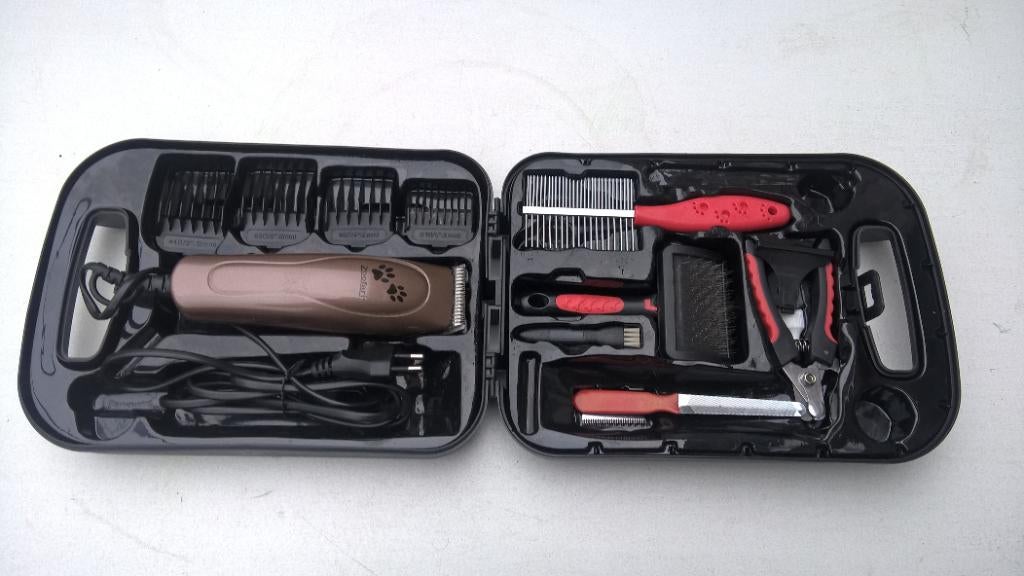 TE koop aangeboden mooi tondeuse set /met fohne., Ophalen of Verzenden, Zo goed als nieuw, Tondeuse