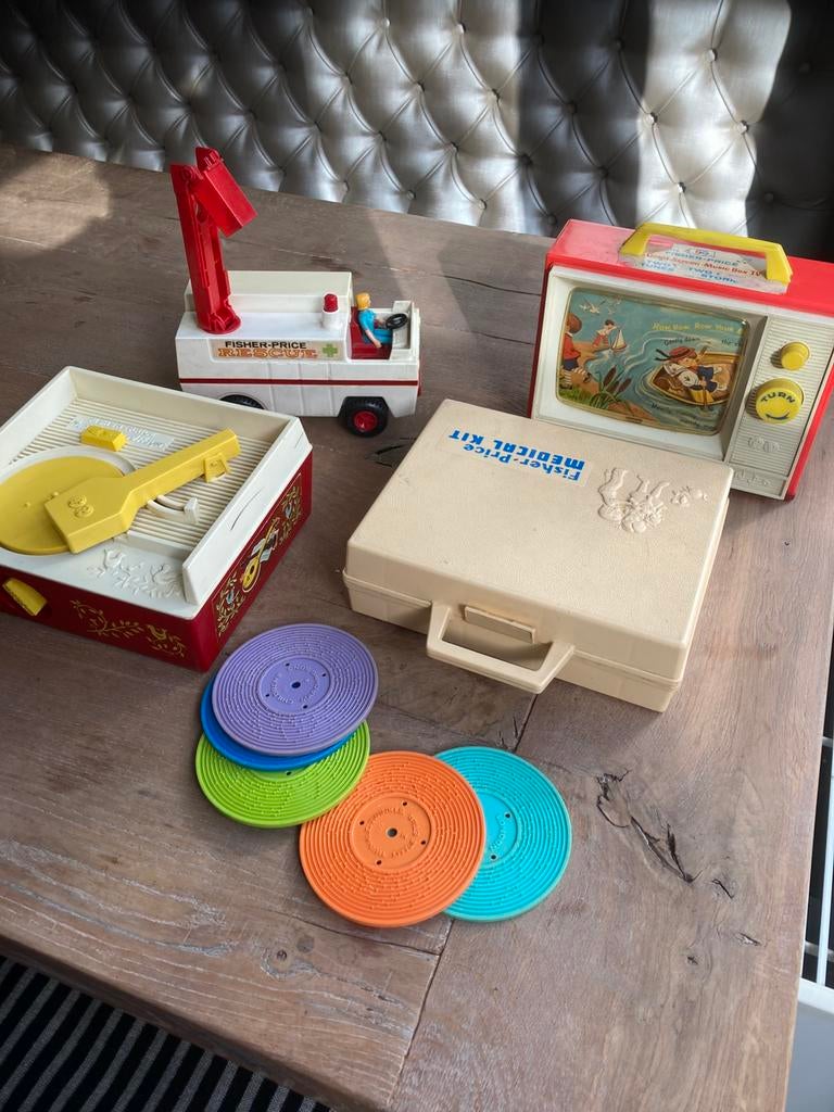 Fisher-Price dokterset, rescue, tv en platenspeler, Ophalen of Verzenden, Gebruikt, Speelset