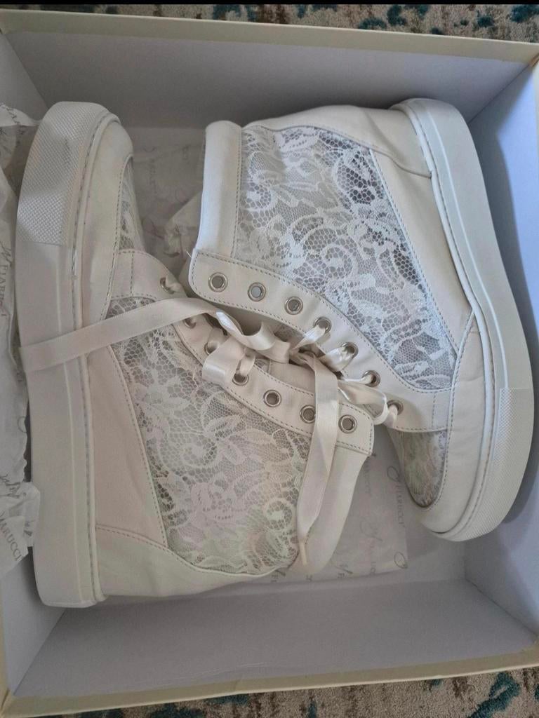 Fiarucci Thamar trouwschoenen sneakers bruiloft maat 40, Ophalen of Verzenden