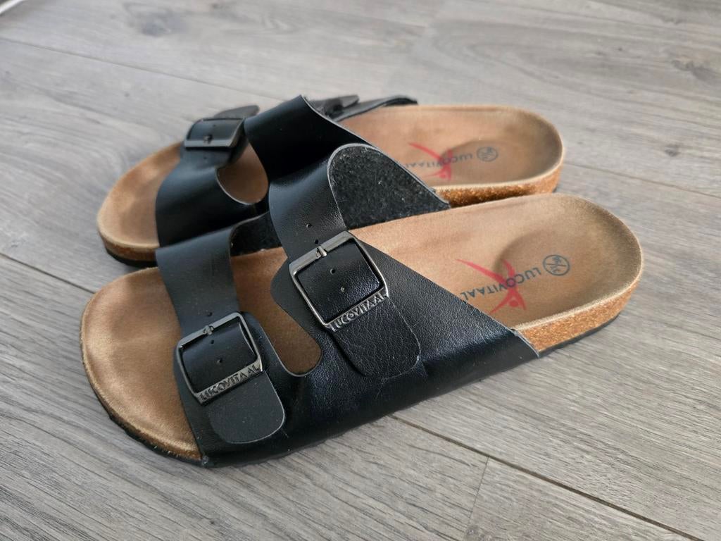 Zwart leren sandalen Lucovitaal, maat 37-38 (PW6), Ophalen of Verzenden, Zo goed als nieuw, Zwart, Sandalen of Muiltjes