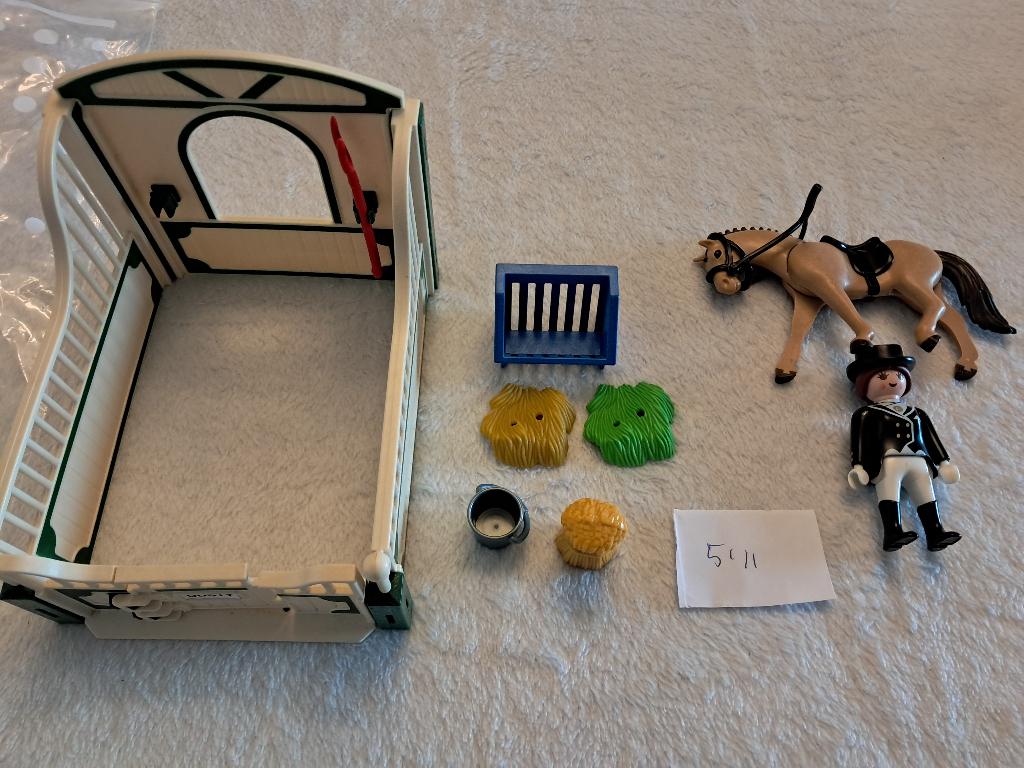 Playmobil 5111 Dressuurpaard met paardenbox, Ophalen of Verzenden, Zo goed als nieuw, Complete set