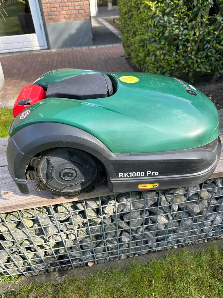 Robomow RK1000 Pro, Ophalen, Gebruikt, 20 tot 25 cm, Bestuurbaar via app