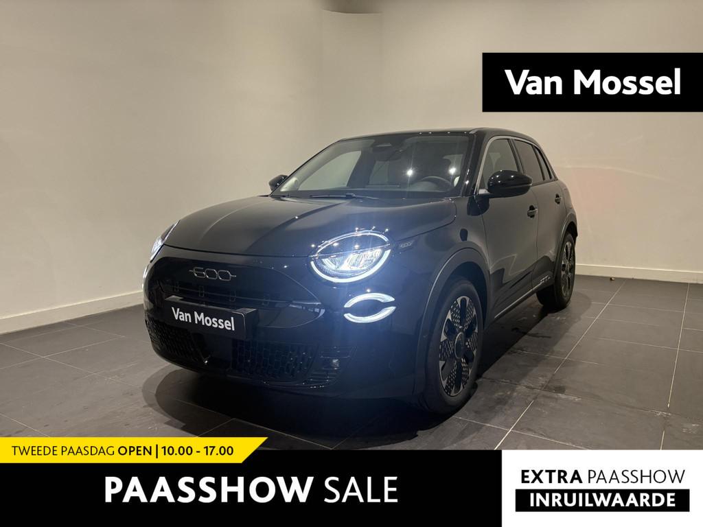 Fiat 600 1.2 Hybrid La Prima | APPLE CARPLAY & ANDROID AUTO, Gebruikt, 1199 cc, 620 kg, Zwart