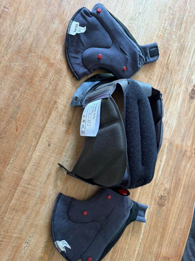 Schuberth c3 Binnevoering en wangstukken NIEUW S 54/55, Overige merken, Systeemhelm, Kinderen, Ophalen of Verzenden