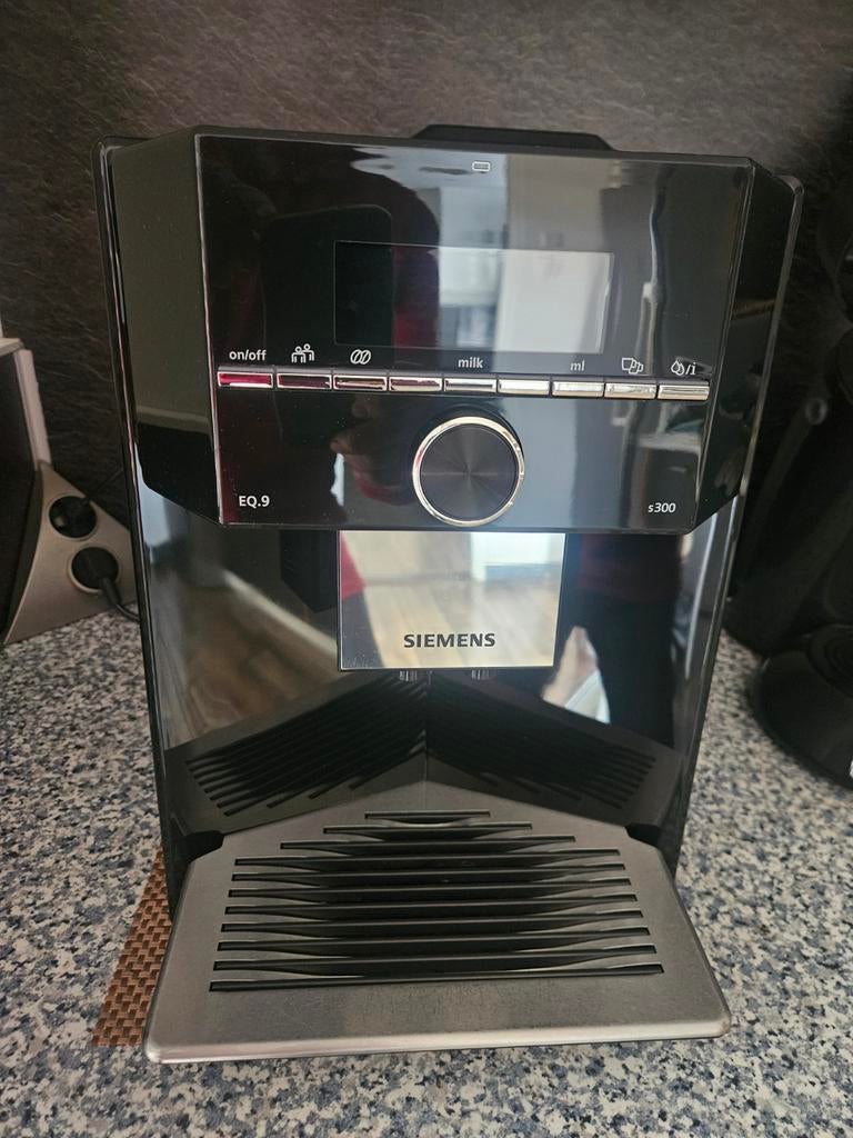 Siemens EQ.9 S300 koffiemachine, Ophalen, Koffiemachine, Koffiebonen