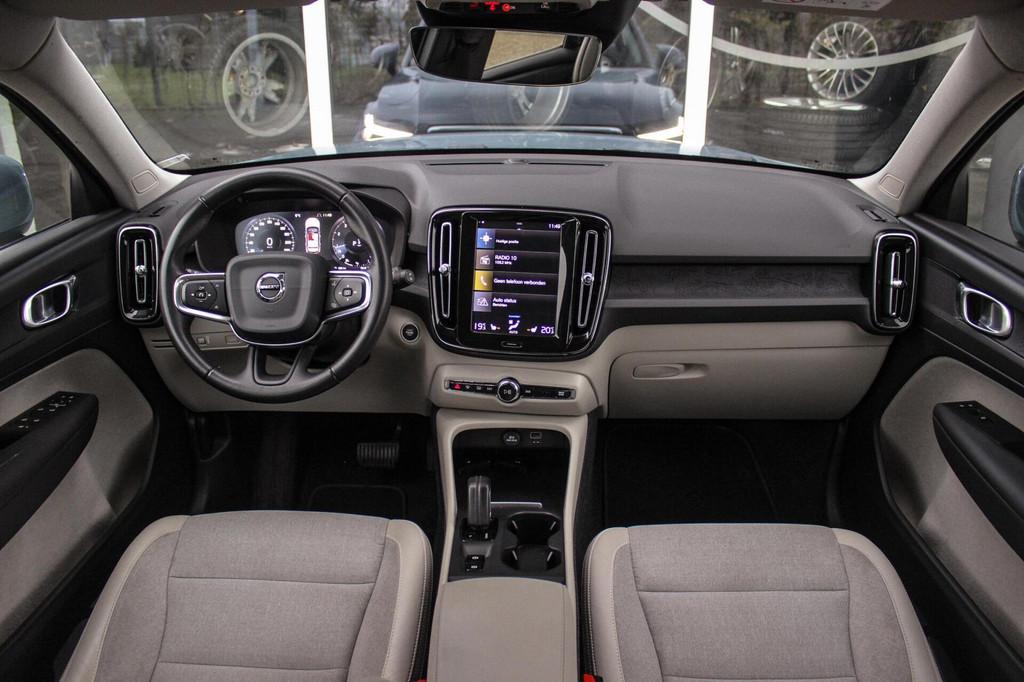Volvo XC40 1.5 T3 Momentum Pro | NL auto | 2e eigenaar | BTW, 1525 kg, Gebruikt, Leder en Stof, 163 pk