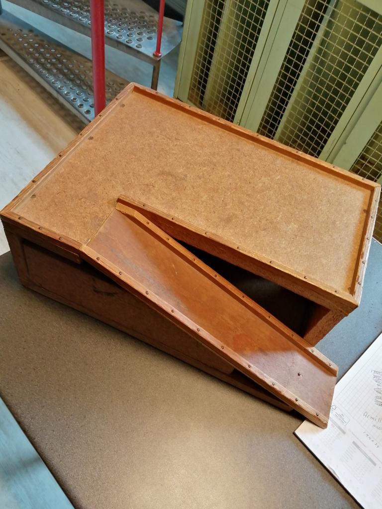 Oud houten jaren 60 parkeer platform oude auto's 45x30cm, Ophalen of Verzenden