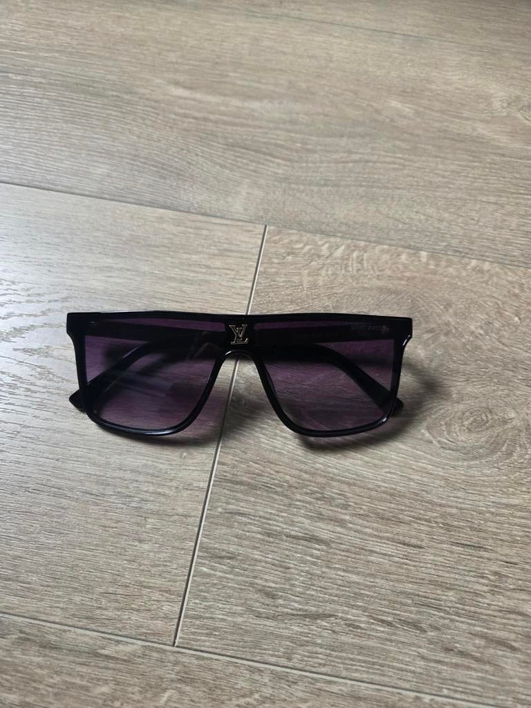 Louis Vuitton zonnebril helemaal nieuw, Overige merken, Zonnebril, Zwart, Nieuw