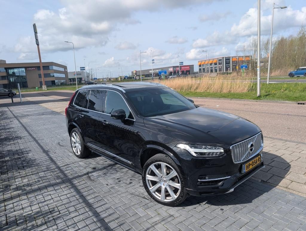 Volvo XC90 2.0 T8 Twin Engine AWD Pi-hy AUT 2015 Zwart, Auto's, Zwart, 1969 cc, 7 stoelen, Zwart