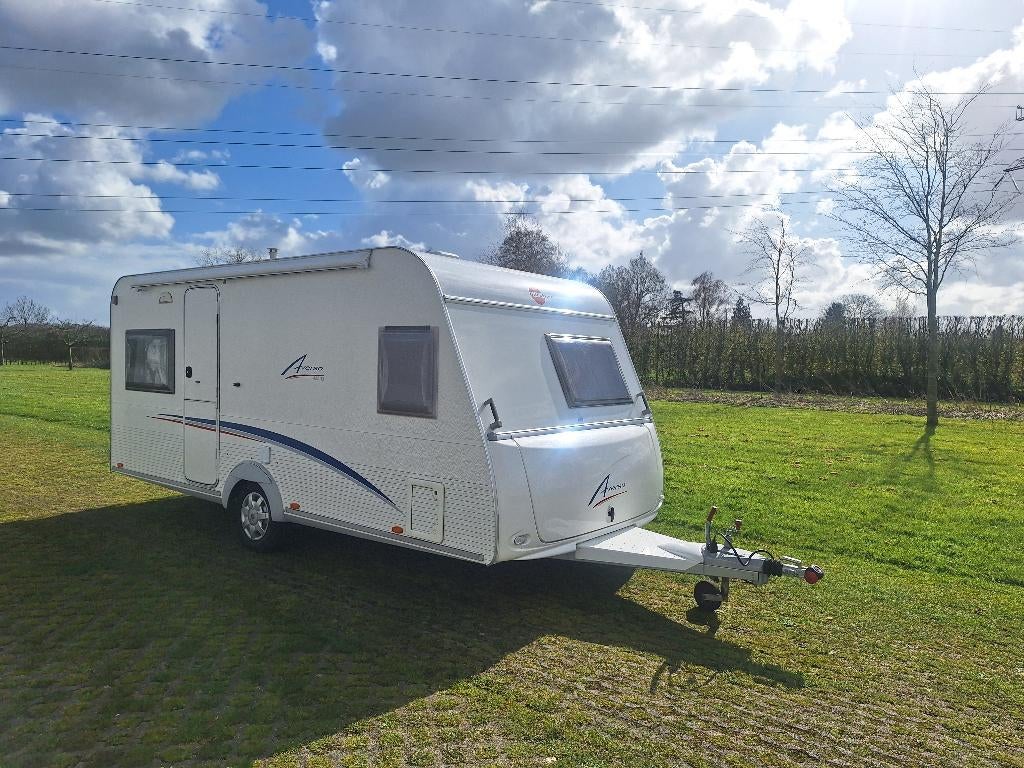 Burstner Averso 460 TS, Vast bed, Schokbreker, Particulier, Bürstner