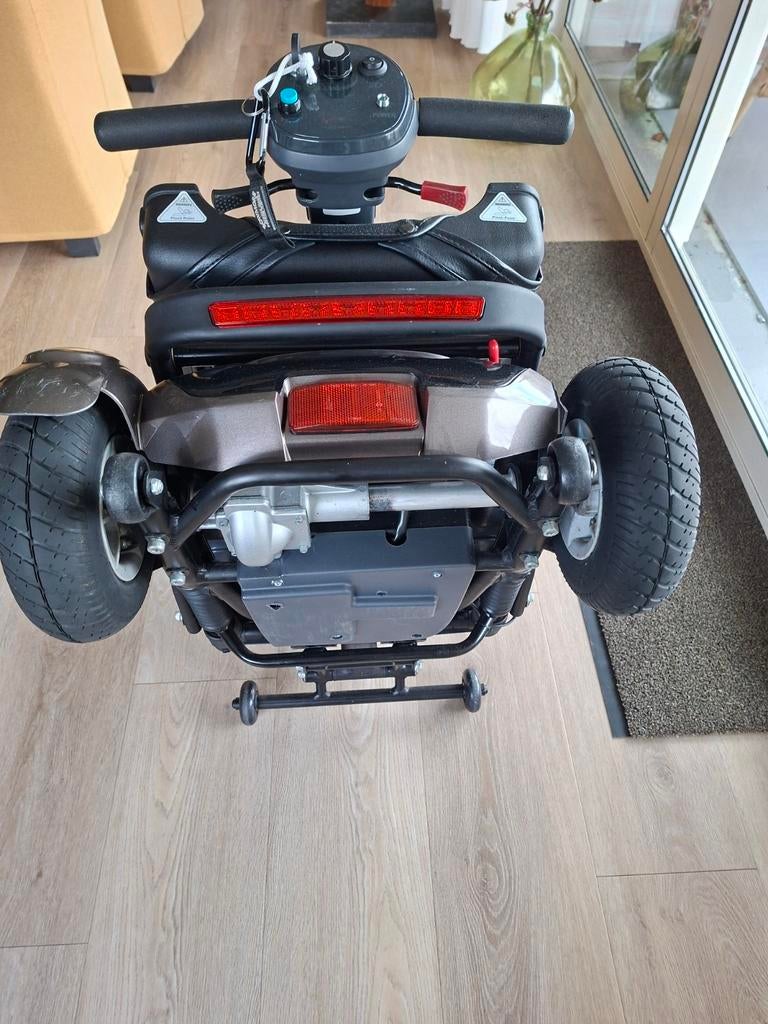 Pride Mobility Scootmobiel volledig inklapbar, Ophalen, 10 km/u of minder, 16 t/m 25 km, Gebruikt