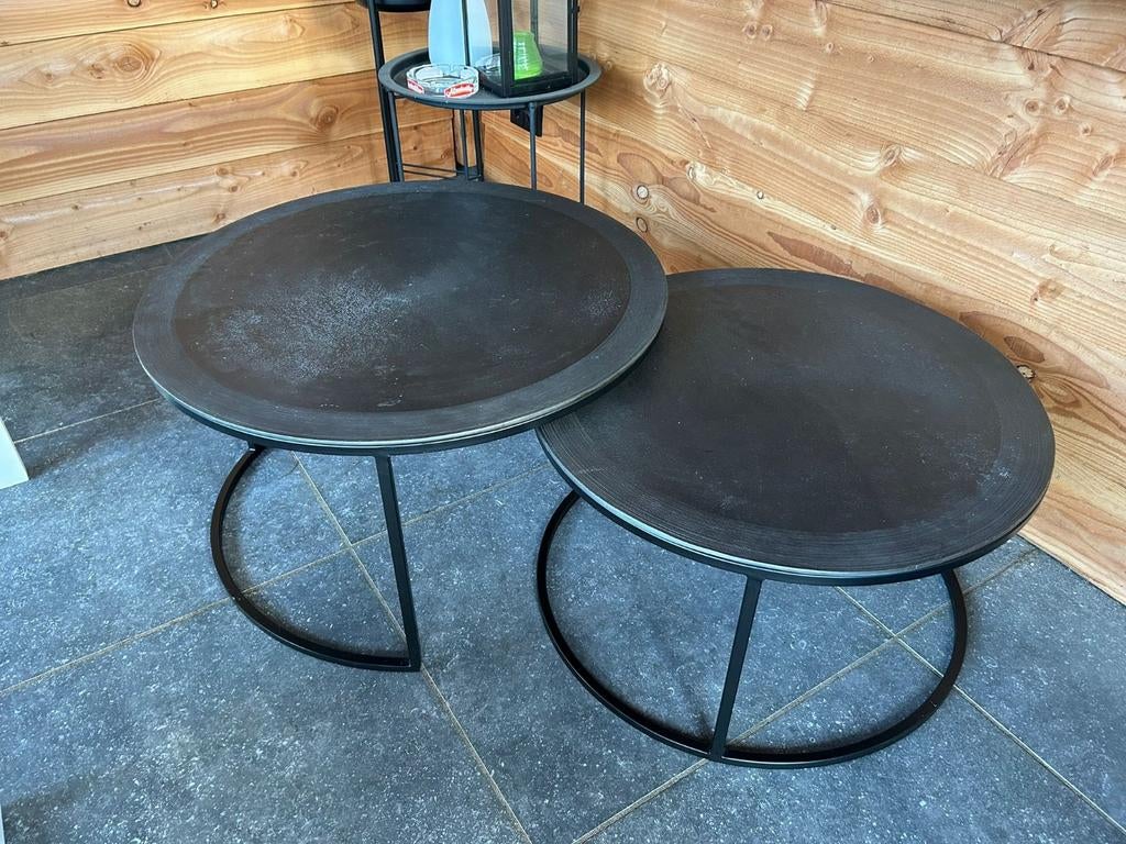 2 ronde tafels van metaal. Zie omschrijving, Ophalen, Rond, Zo goed als nieuw, Metaal