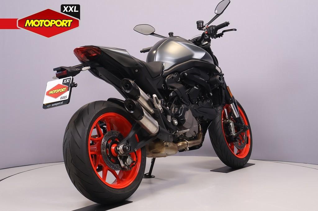 Ducati Monster +, Motoren, Motoren | Ducati, Bedrijf, Naked bike