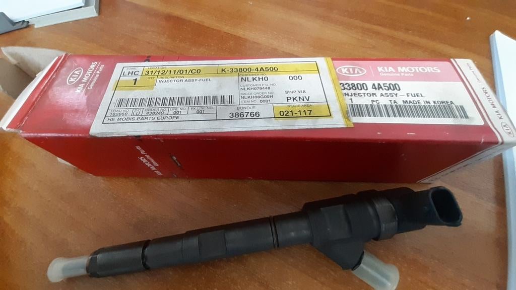 Diesel Common Rail Injector Hyundai Starex En Kia Sorento, Ophalen, T.Smit Outlet Store, Info@tommysmit.nl, 7008AR