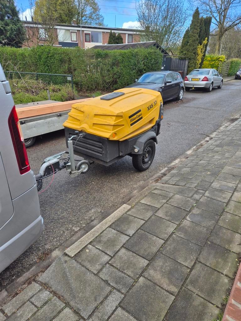 Atlas Copco XAS 37 mobiele compressor, Ophalen of Verzenden, Gebruikt, 6 tot 10 bar, Mobiel