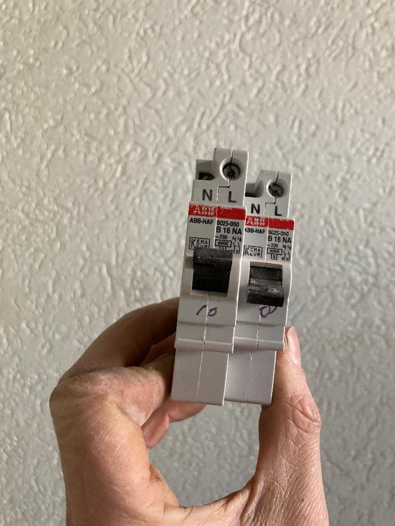 1x ABB installatieautomaat, Ophalen of Verzenden, Gebruikt, Overige typen