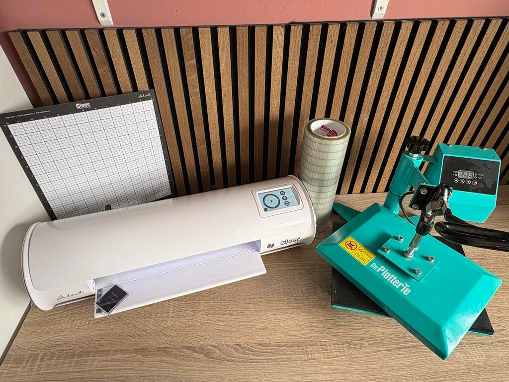 Plotter Siser Juliet, hittepers en veel folies (vinyl&flex), Ophalen, Zo goed als nieuw