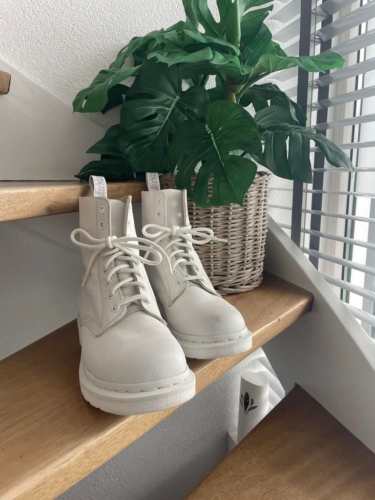 Dr. Martens 39 1460 Pascal Virginia Mono dames veterboot zga, Kleding | Dames, Schoenen, Ophalen of Verzenden, Zo goed als nieuw