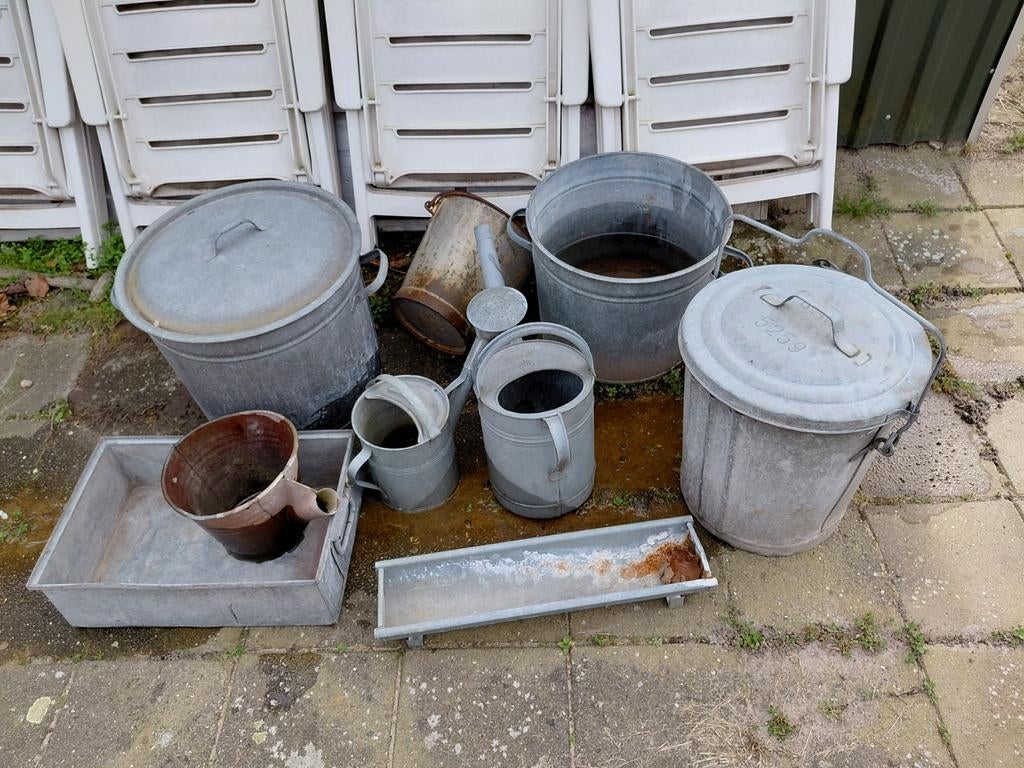 Partij zinken voorwerpen, Ophalen