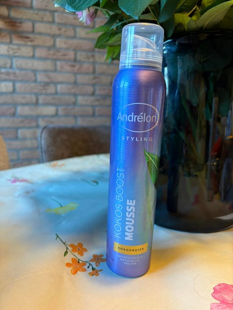 Andrélon Styling Kokos Boost Mousse, Ophalen of Verzenden, Gebruikt, Gel, Wax, Haarlak of Mousse