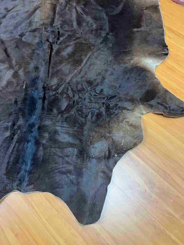 Koeienhuid donkerbruine 240/230 cm, Gebruikt, Etten-Leur, Ophalen of Verzenden, 200 cm of meer