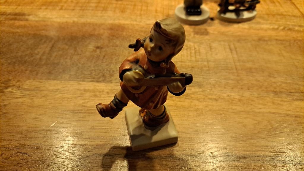 hummeltje beelden, Verzamelen, Ophalen, Zo goed als nieuw, Hummel