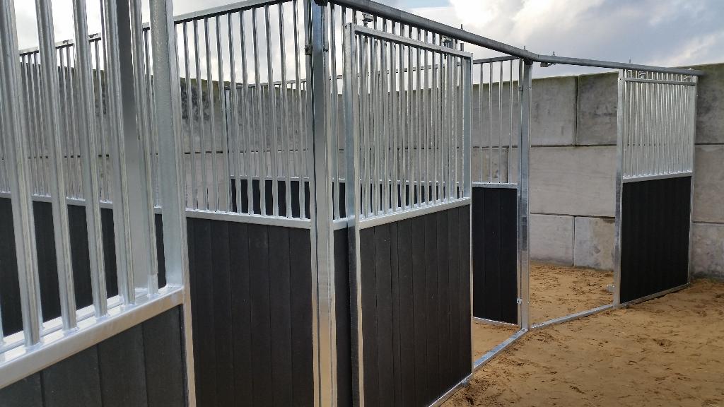 Paardenbox, Paardenboxen, Paardenstal, Stal, Stalinrichting, Dieren en Toebehoren, Stalling en Weidegang, Stalling