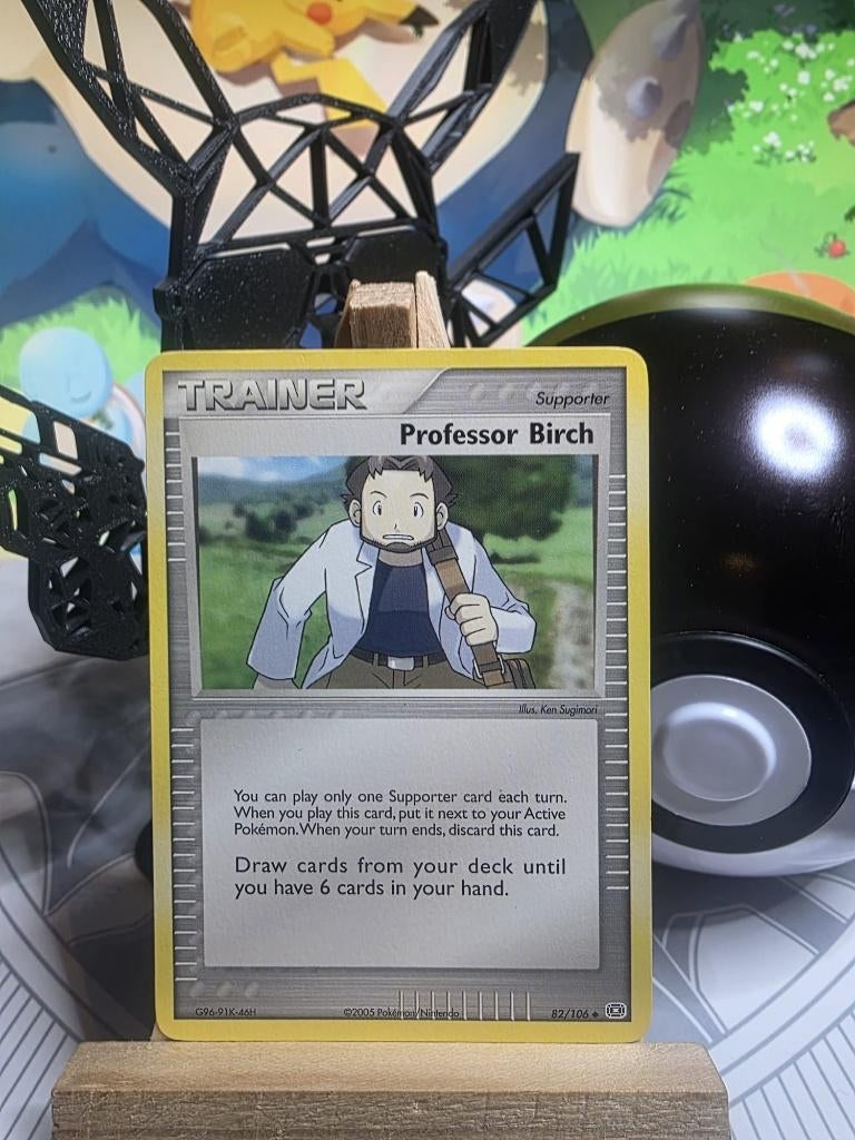 Professor Birch 82/106 Pokemon Emerald, Ophalen of Verzenden, Zo goed als nieuw, Losse kaart