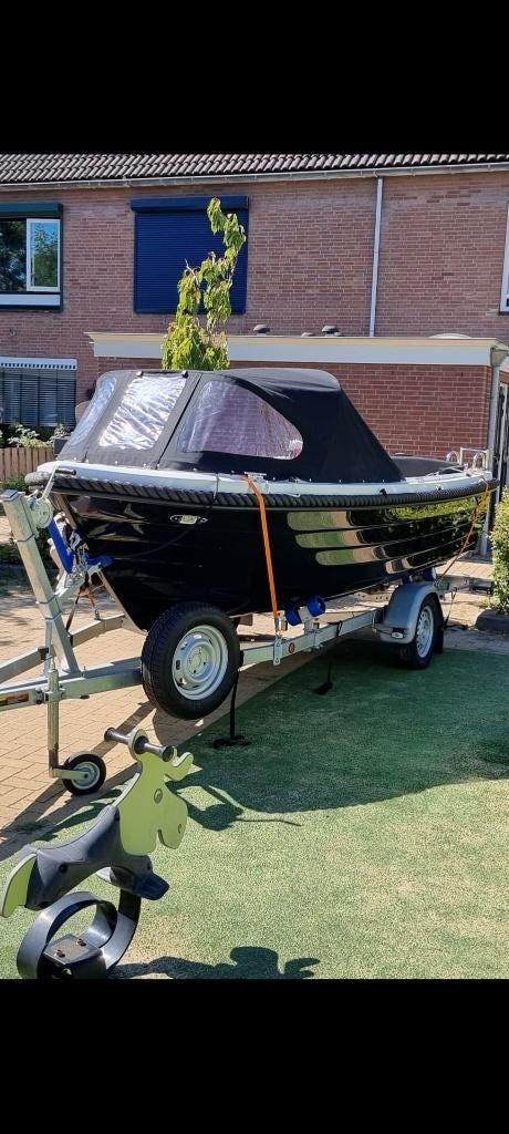 Sloep Lago Amore 478 incl motor en trailer, Watersport en Boten, Sloepen, Gebruikt, 10 tot 30 pk, 3 tot 6 meter, Buitenboordmotor