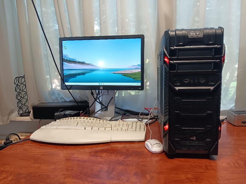 Muziekcomputer met mixer, Computers en Software, Audio-software, Ophalen of Verzenden, Refurbished, Windows