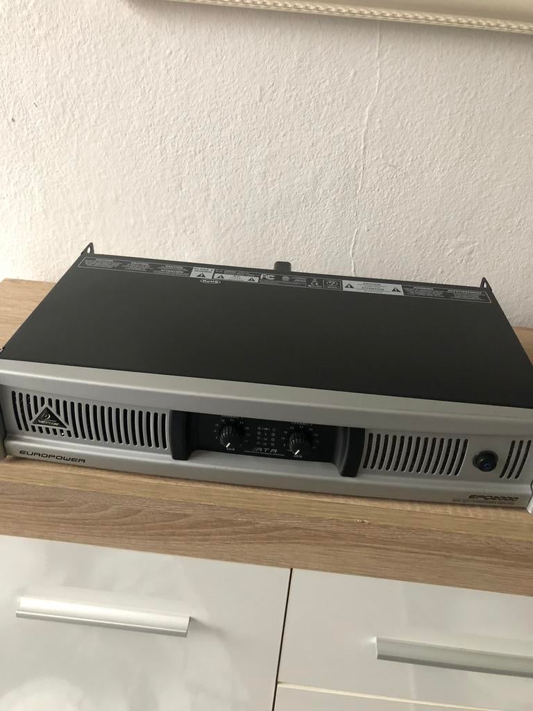 Behringer europower EpQ 2000 versterker, Ophalen, Gebruikt, 1000 watt of meer, P.A.