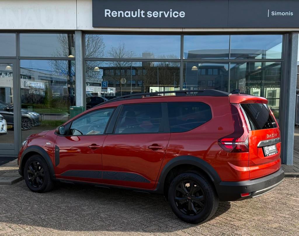 Dacia Jogger 1.0 TCe 110 Extreme 5p. | A. Camera | Aut. Airc, Stof, Gebruikt, Zwart, Bruin