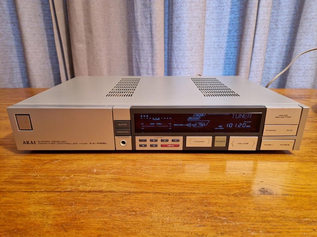 Akai AA-R22L receiver, Audio, Tv en Foto, Versterkers en Receivers, Akai, Akai, Ophalen of Verzenden, Zo goed als nieuw
