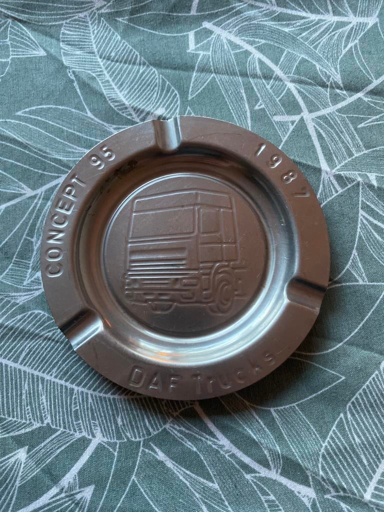 DAF Trucks Concept 95 1987 vintage Reclame asbak metaal, Ophalen of Verzenden, Zo goed als nieuw, Asbak