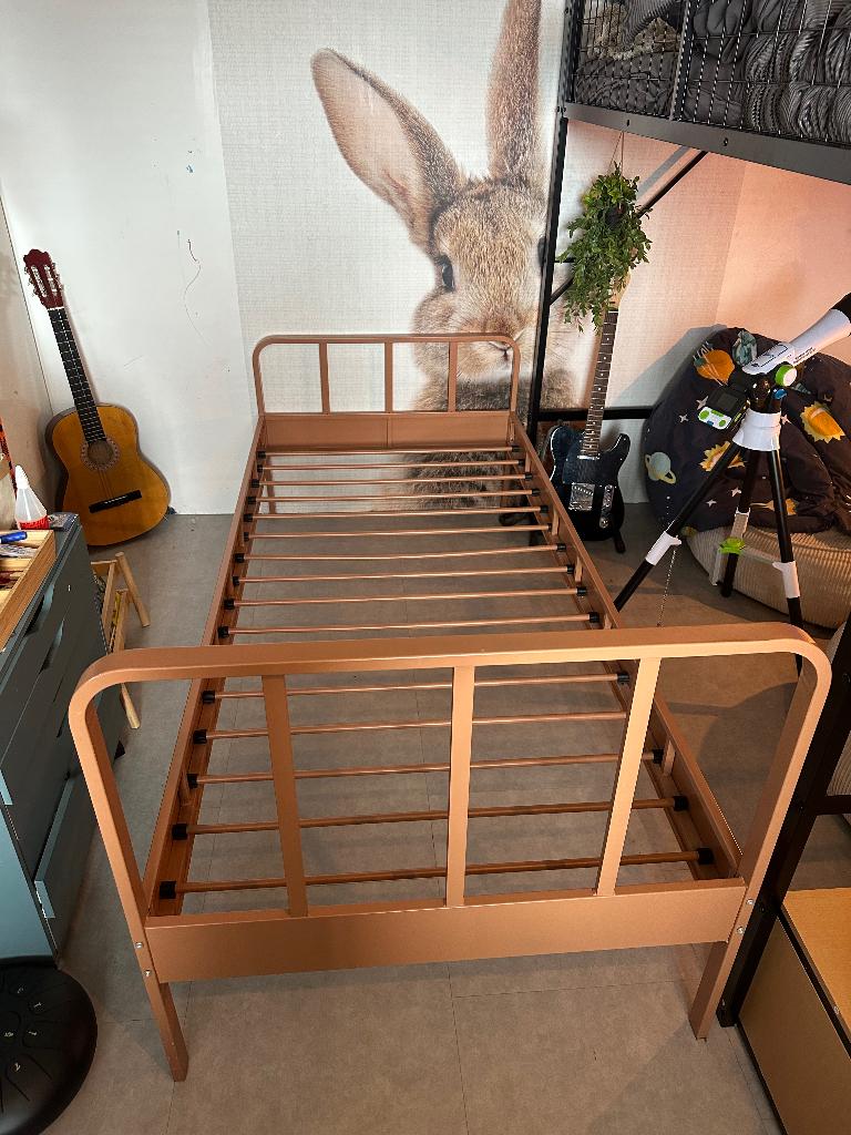 Bed woood kleur syrup . En bed woood zwart., Ophalen, Gebruikt, 180 cm of meer, 85 tot 100 cm