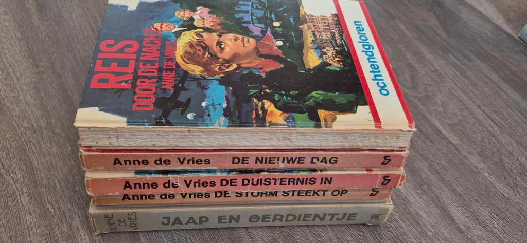 5 nostalgische boeken van Anne de Vries, Ophalen of Verzenden, Gelezen, Anne de Vries, Fictie algemeen