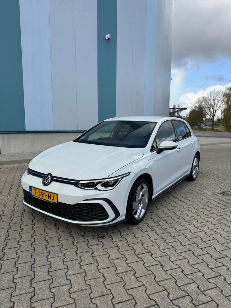 Volkswagen Golf 8 GTE  Hybrid | Winterpakket, Zwart, Alcantara, Wit, Plug-in hybride
