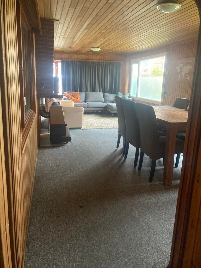 Ruime stacaravan tijdelijk te huur