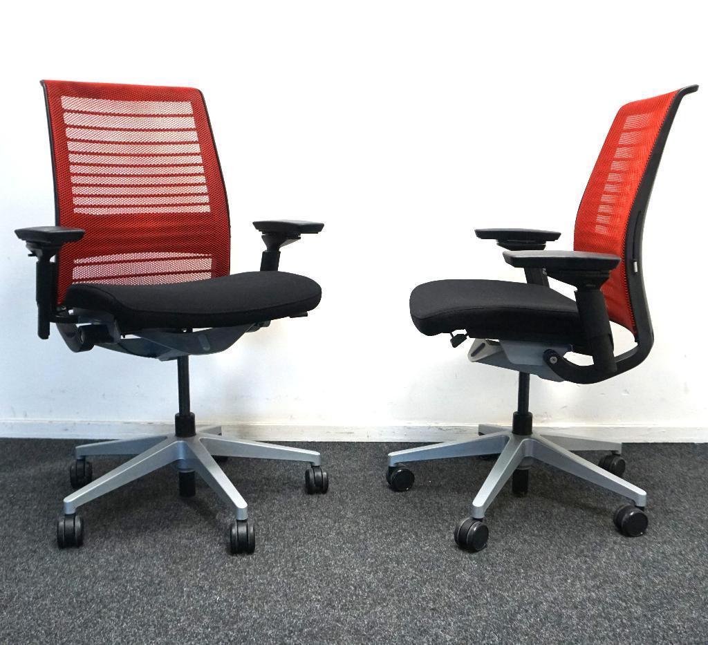 Steelcase Think V2 Bureaustoel | Ergonomisch | Rood / Zwart, Gebruikt, -, -, Ophalen of Verzenden