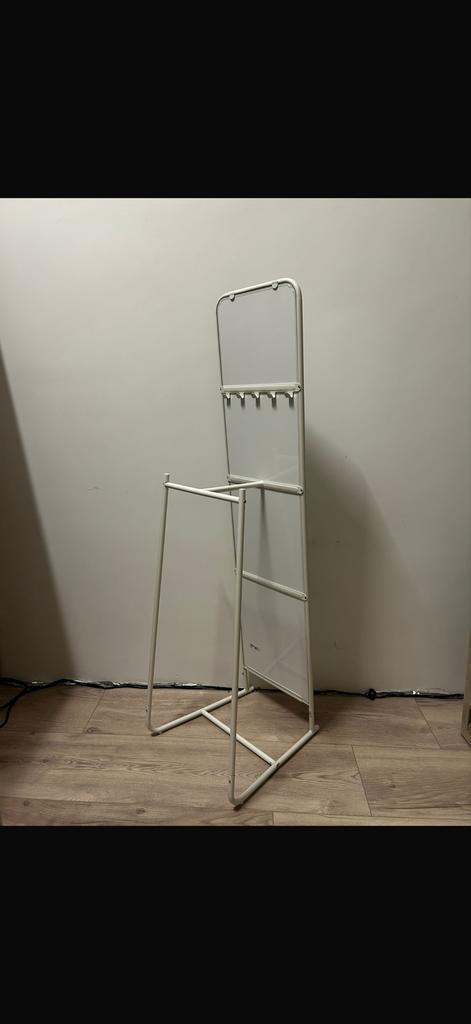 Ikea spiegel met handige haakjes - zo goed als nieuw, Ophalen, Minder dan 50 cm, Zo goed als nieuw, 150 tot 200 cm