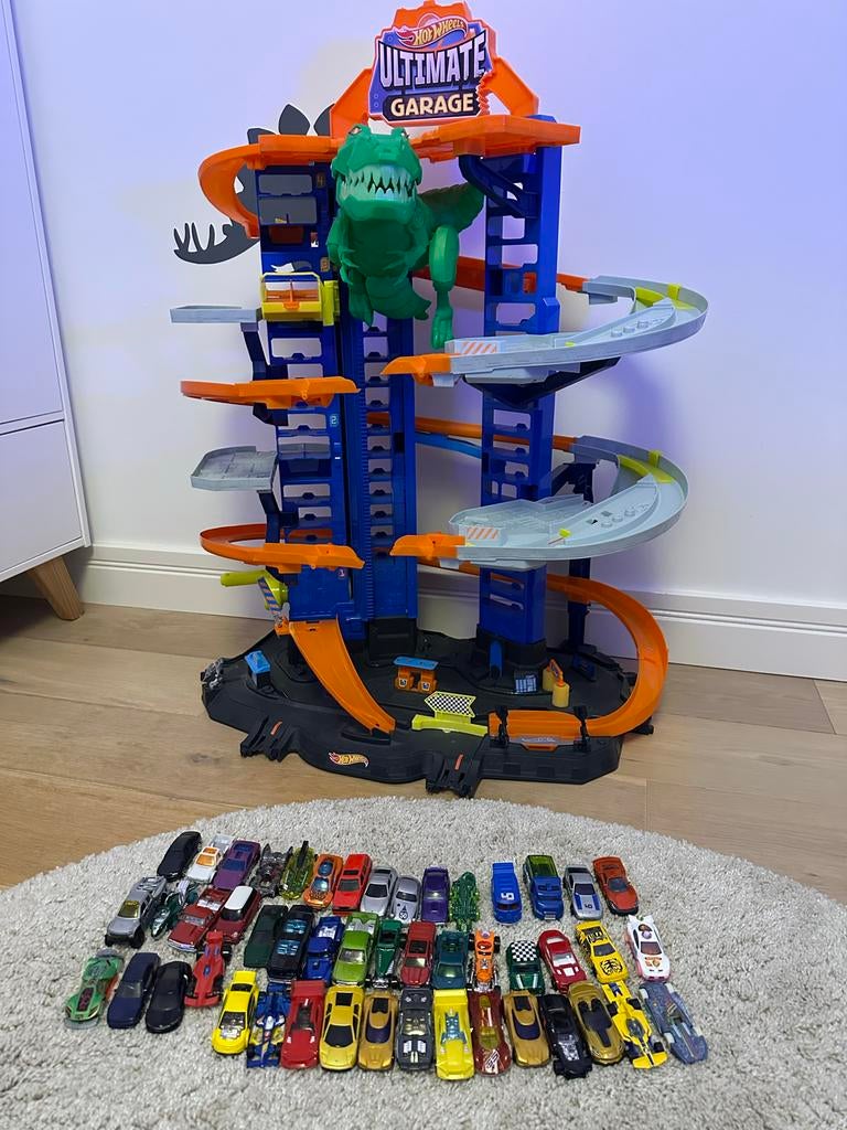 Hot Wheels Ultimate Garage met 47 auto's, Ophalen, Hot Wheels, Handmatig, Racebaan
