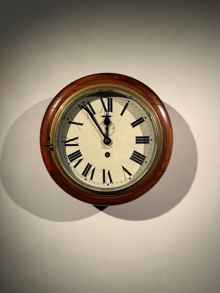 Originele Smiths 8 Day wand/stationsklok in Engelse stijl, Ophalen of Verzenden, Zo goed als nieuw, Wandklok