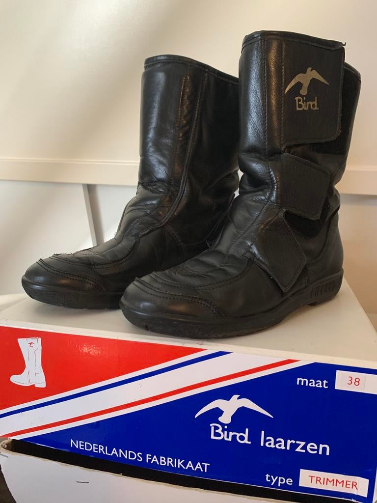 Dames motorlaarzen, Motoren, Ophalen